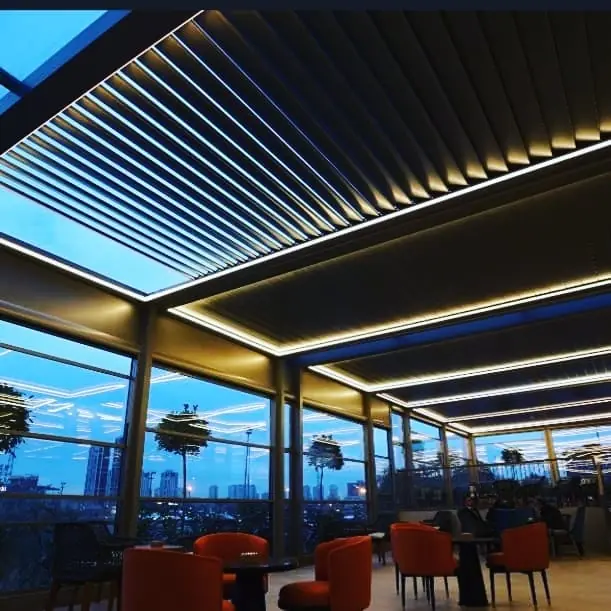 Bioklimatik pergola ve giyotin cam uygulaması
