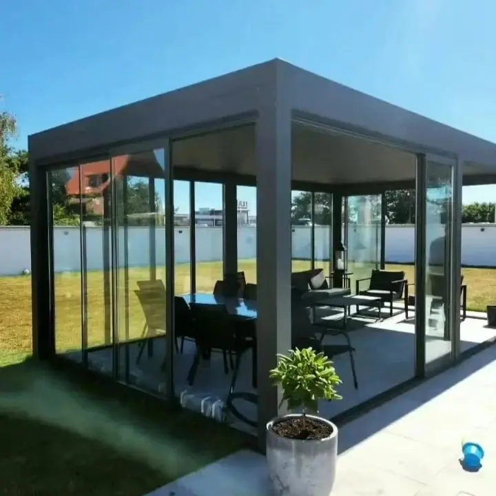 Bioklimatik pergola, zip perde, sürme cam ve havuz kapama uygulaması