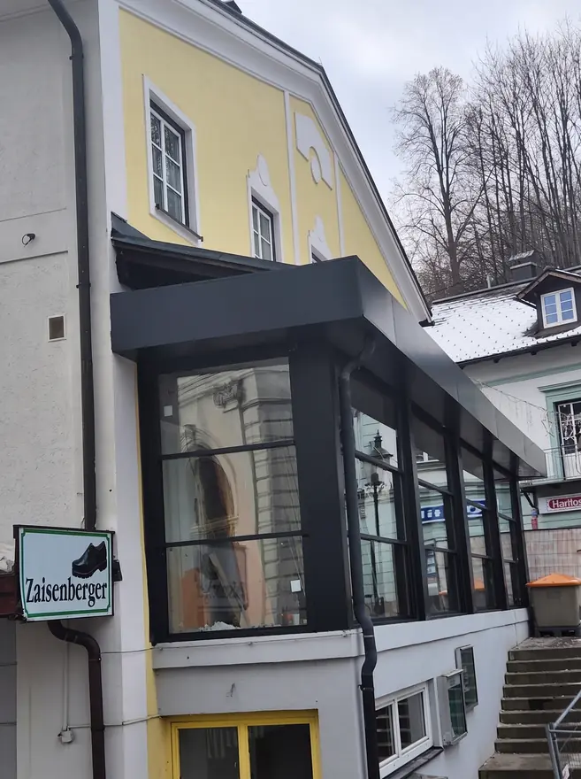 Giyotin cam — Hallstatt, Avusturya